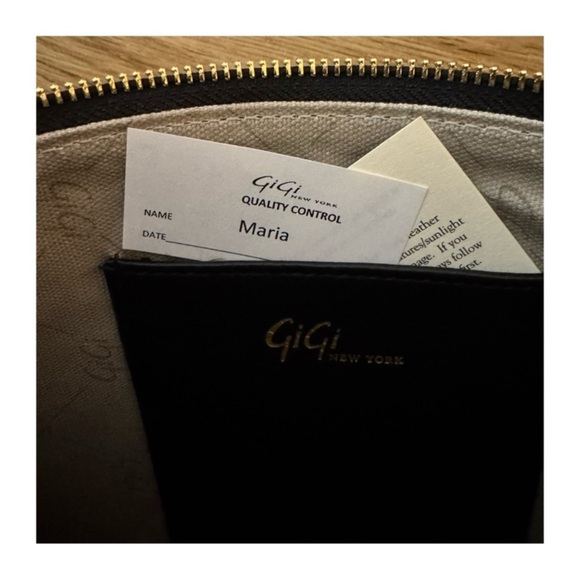 NWT GiGi New York All in One Zip Clutch with Tassel